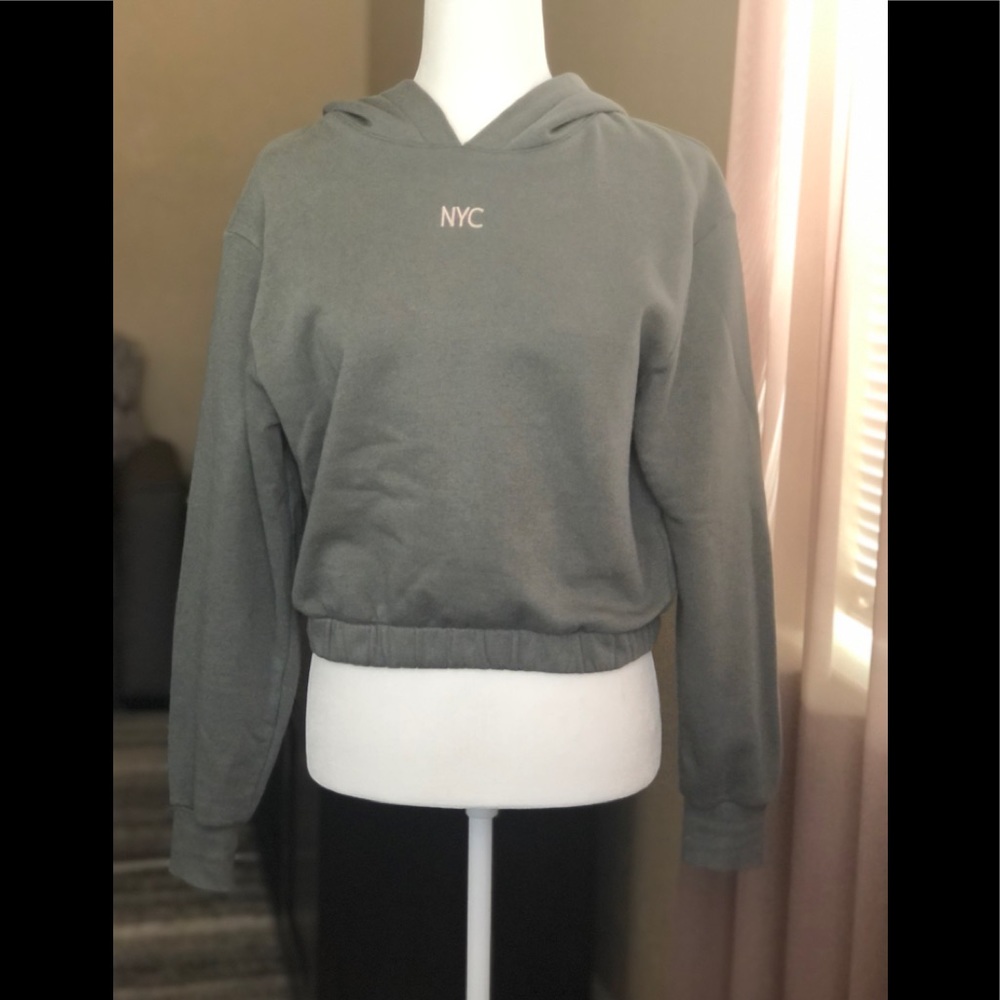 Cropped hoodie